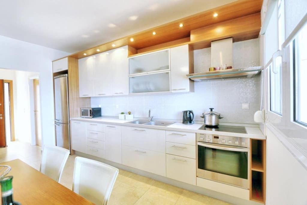 Eleni Sea View Luxury Apartment In Mades リガリア エクステリア 写真