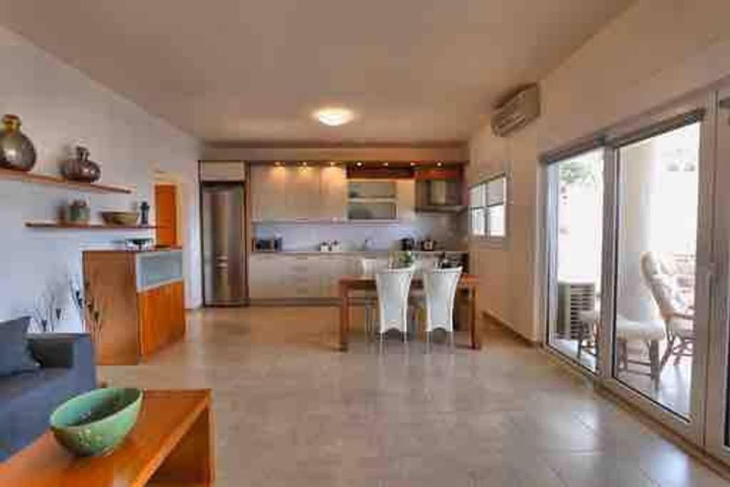 Eleni Sea View Luxury Apartment In Mades リガリア エクステリア 写真